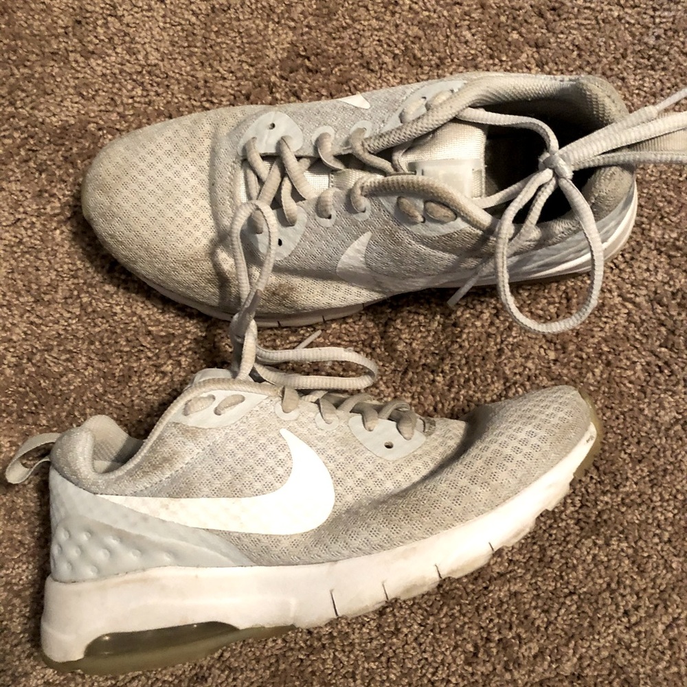Men’s Nike shoes